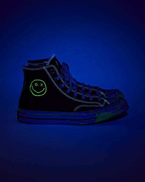 Glow in the dark converse best sale