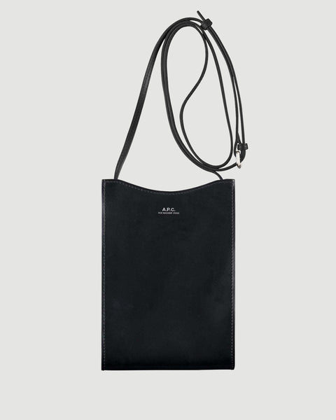 A.P.C. – Jamie Neck Pouch Men Black – Tenue de Nîmes