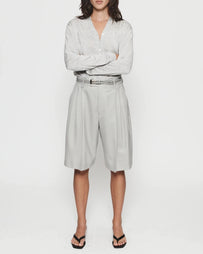 6397 3-Pleat Short Cement Shorts Women