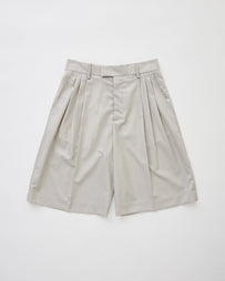 6397 3-Pleat Short Cement Shorts Women