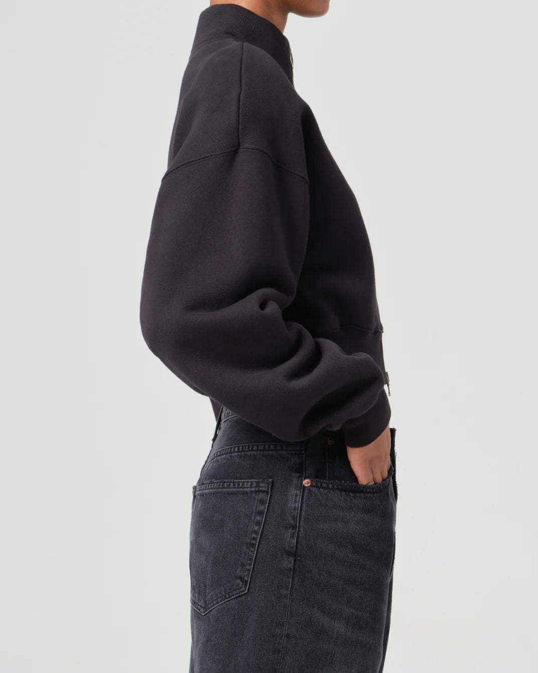 AgoldE Asta Zip Sweatshirt Black Sweater Women