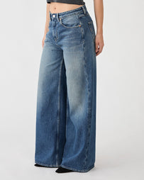 Tenue. Bella Jeans Cascade Denim Women