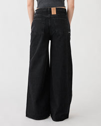 Tenue. Bella Jeans Coal Denim Women