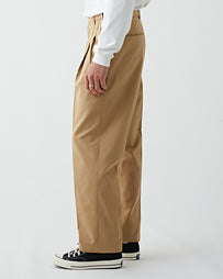 FrizmWORKS Side Adjust Two Tuck Pants Beige Pants Men