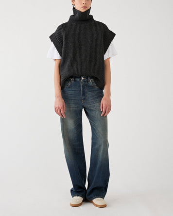 6397 T-Neck Vest Charcoal JKT Short Women