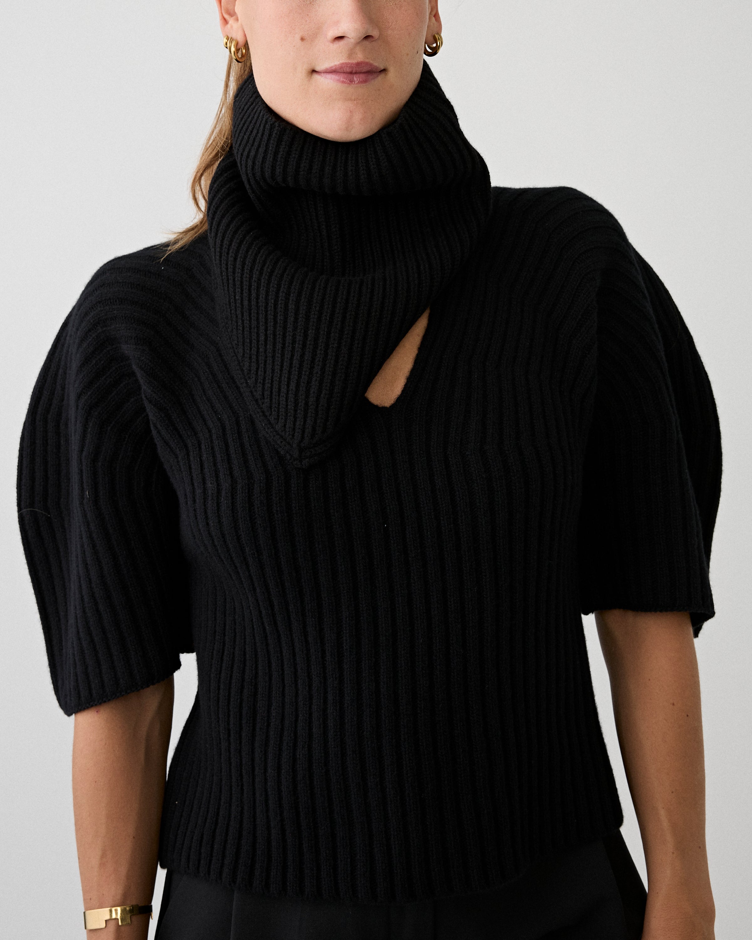 Christian Wijnants Kapri Scarf Black Apparel & Accessories