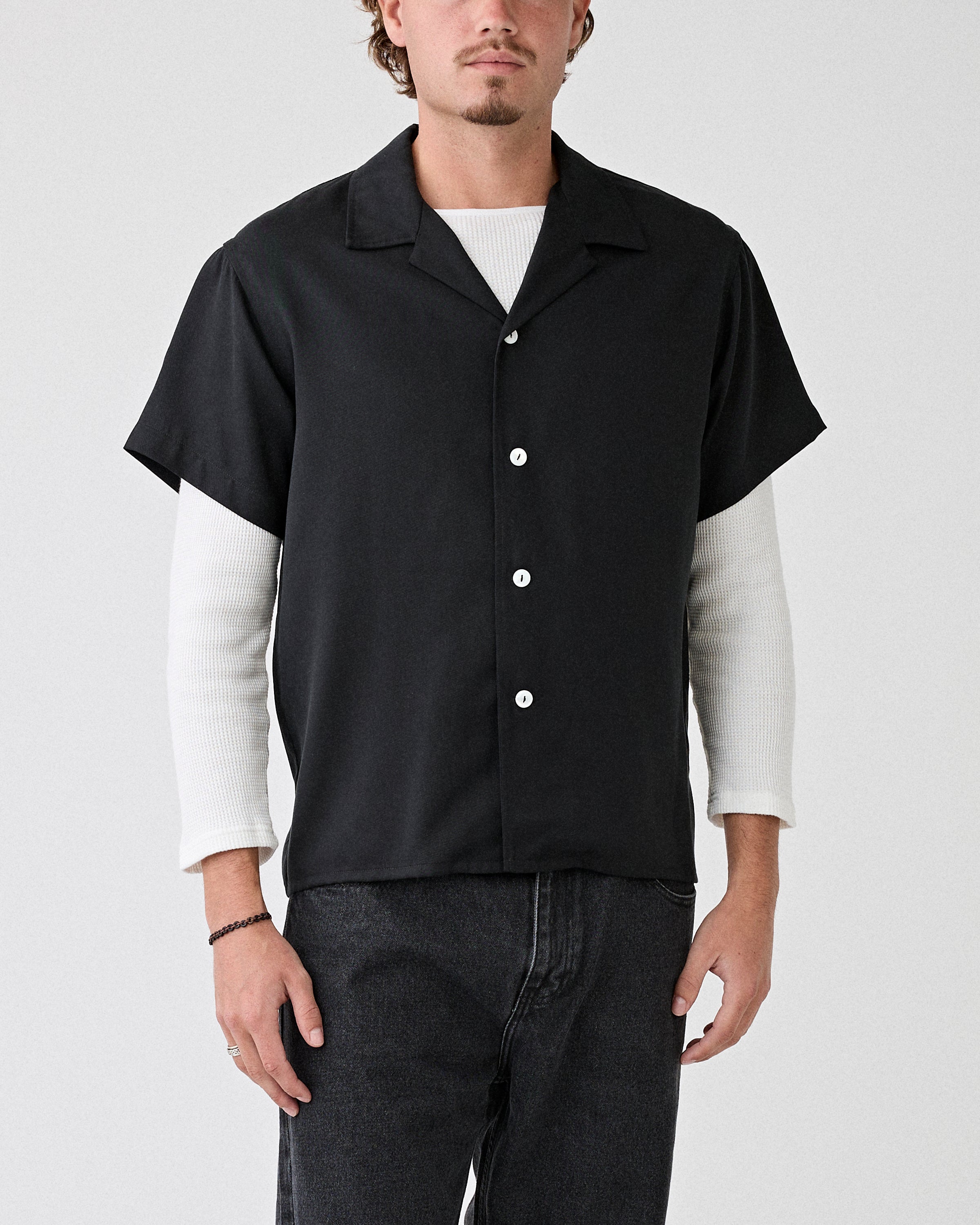 SECOND/LAYER Avenue Shirt Black Shirt S/S Men