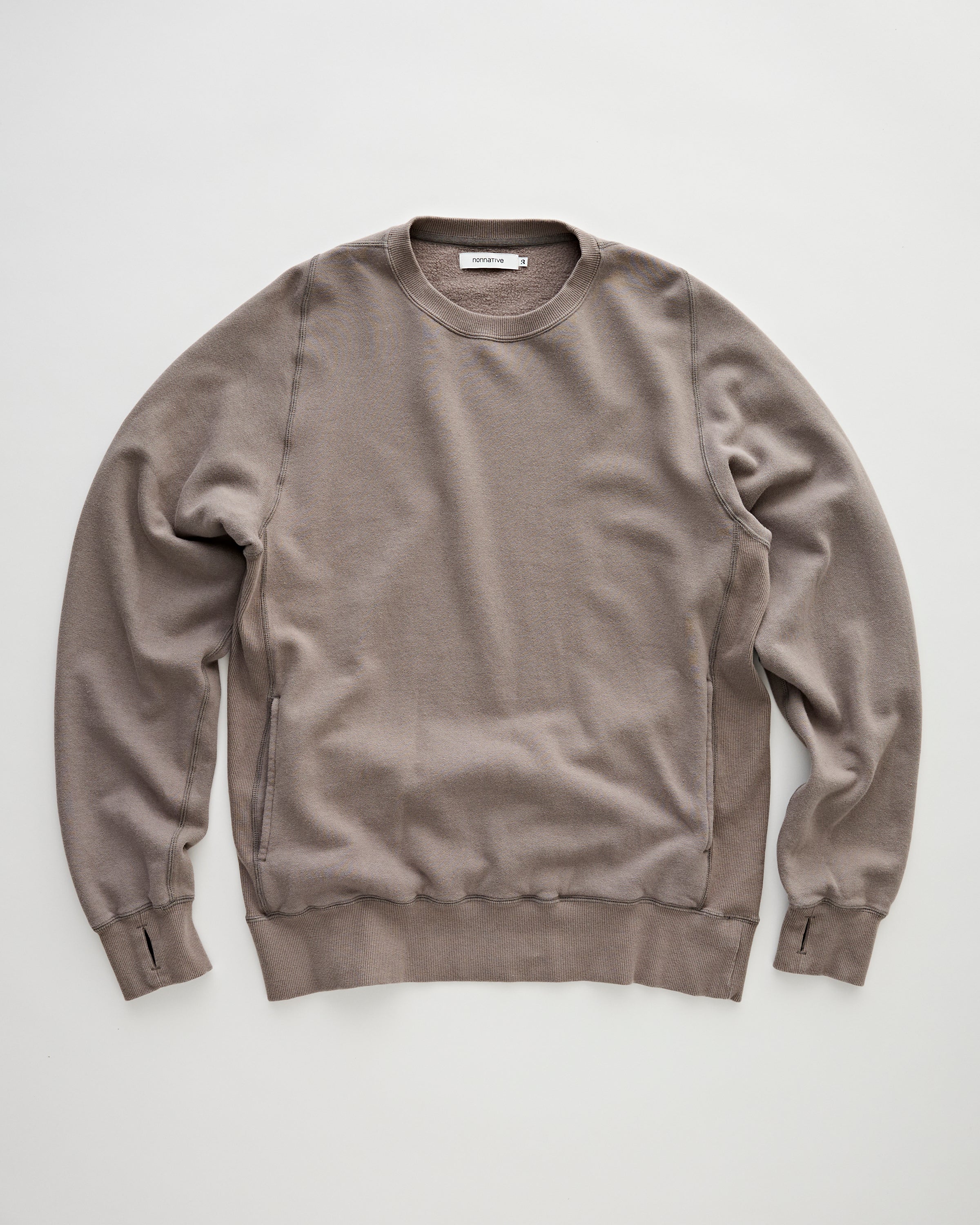 Nonnative – Dweller Crew Pullover Sweat Khaki – Tenue de Nîmes