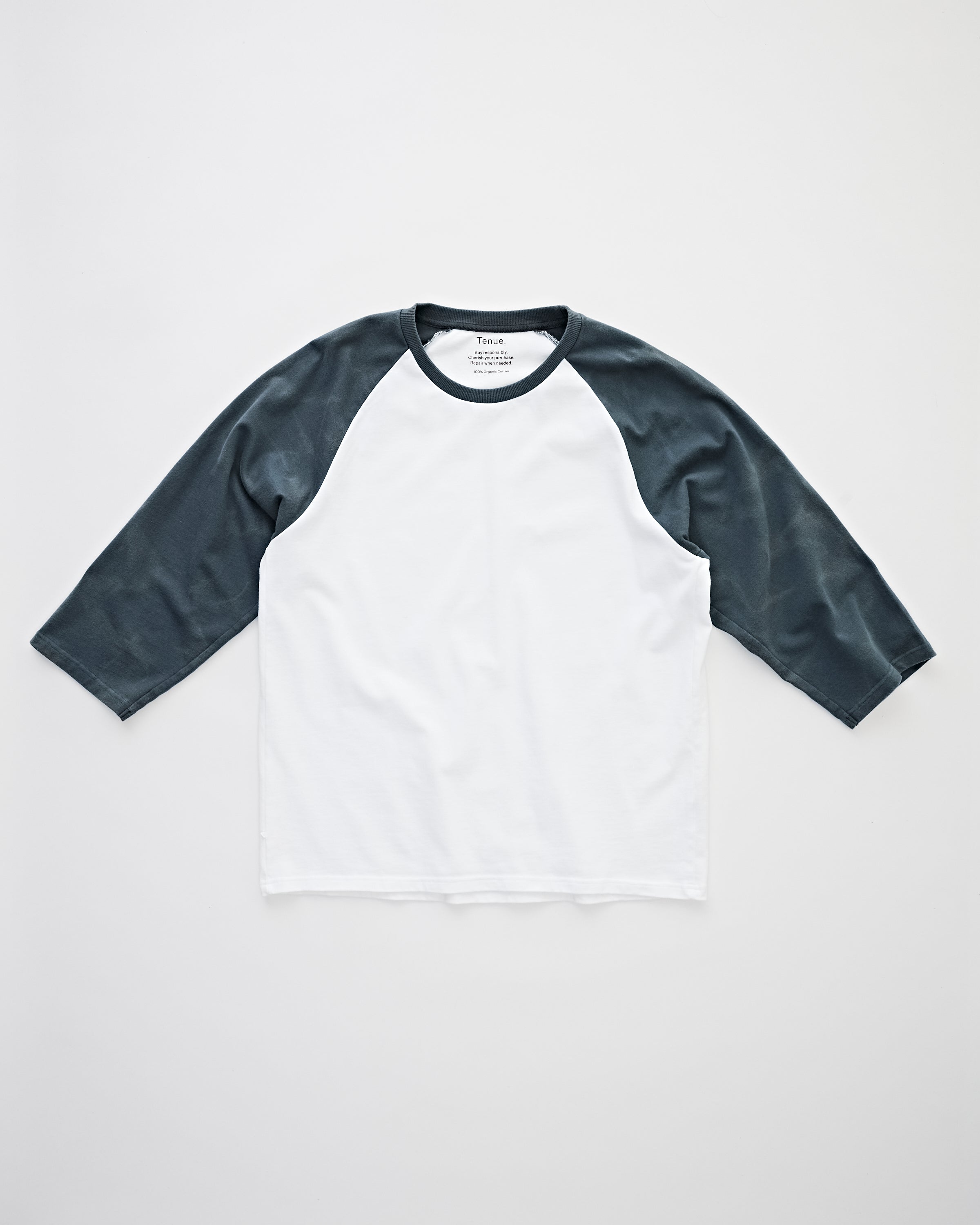 Tenue. Ruth T-Shirt Trashed Black Sweater Unisex