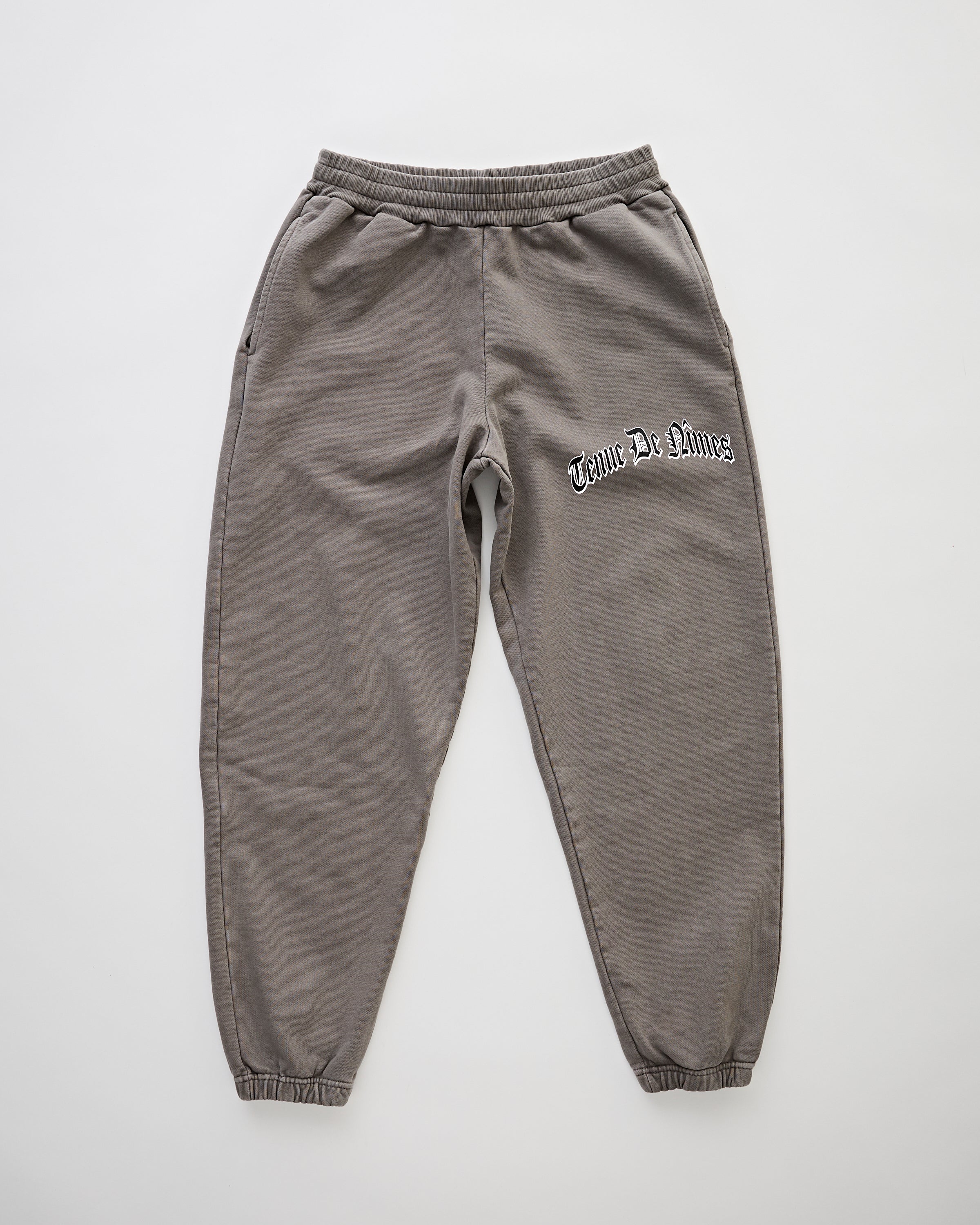 Tenue de Nîmes Paco Relaxed Sweatpants Pigment Dye Grey Pants Men