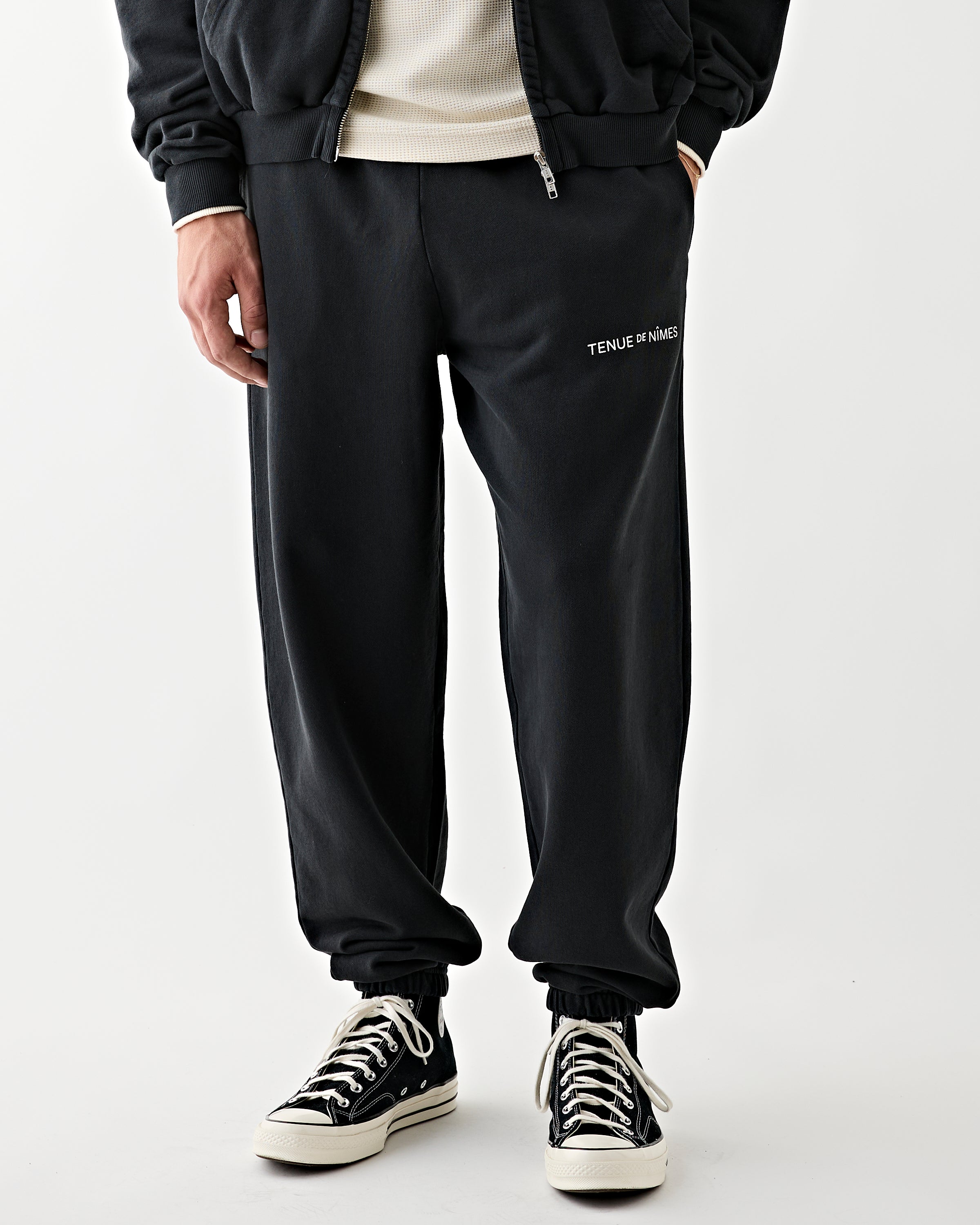 Tenue de Nîmes Paco Relaxed Sweatpants Vintage Black Pants Men