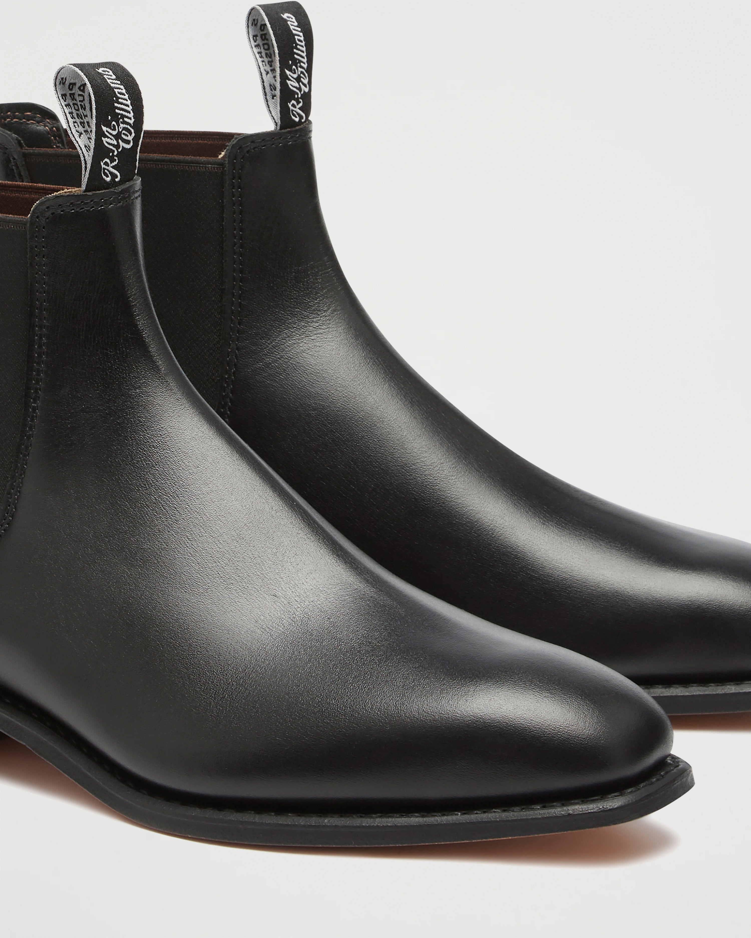 R.M.Williams - Comfort Craftsman Leather Chelsea Boots - Black R.M.Williams