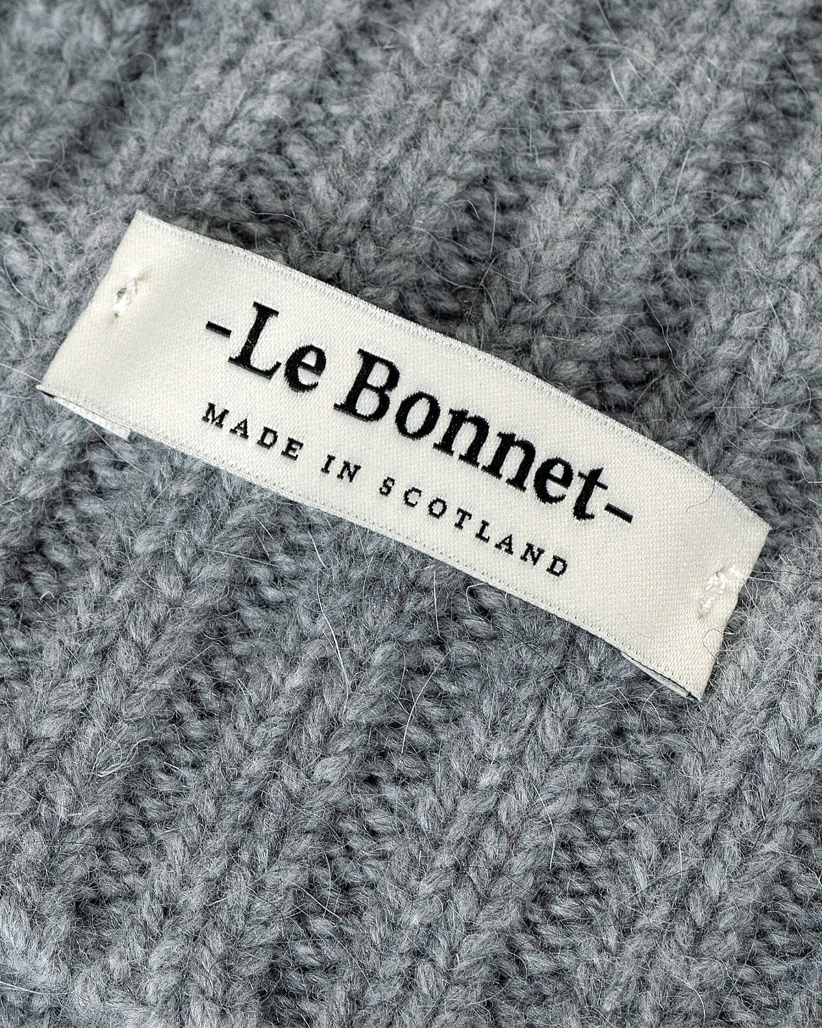 Le Bonnet – Le Grand Bonnet Smoke – Tenue de Nîmes