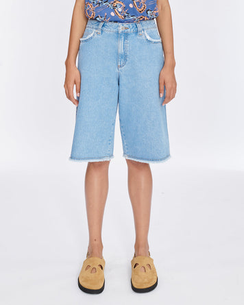 A.P.C. Short Beverly Light Blue WOMEN SHORTS